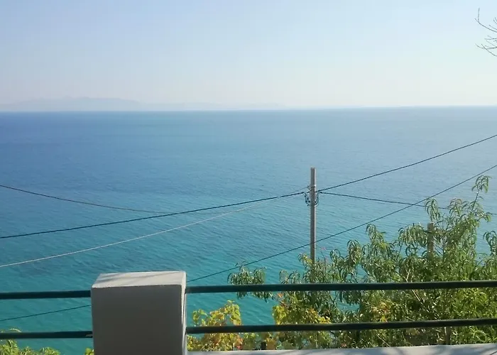 Blue View בית הארחה